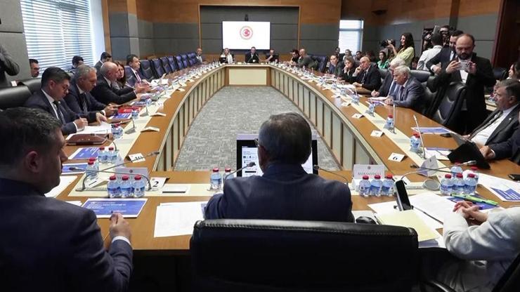 Emniyetten Okul Saldırıları Komisyonuna sunum: Bireysel radikalleşmeye dikkat
