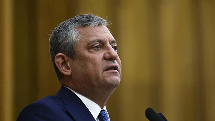 CHPDE BÜYÜK KOPUŞ HAFTAYA MI Özgür Özelden yeni parti açıklaması