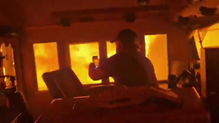 Alevlerin ortasında ölüm yolculuğu Yük treni ateş tünelinden geçti