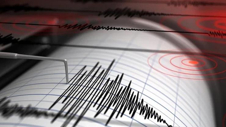  Elazığ'da 4 büyüklüğünde deprem