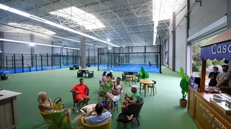 'Kemer Padel' sporseverleri bekliyor 'Kemer Padel' sporseverleri bekliyor