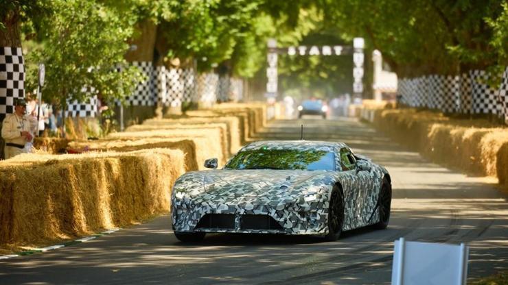 Lexus LFA konsepti görücüye çıkardı