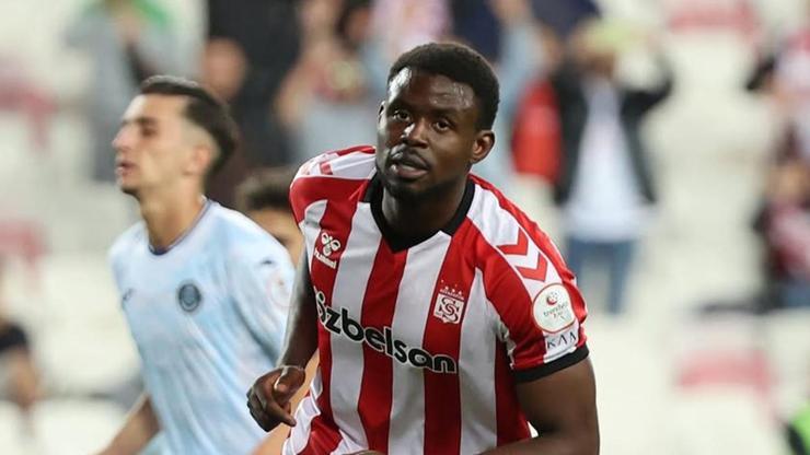 Sivasspor, Kimpioka ile yollarını ayırdı Sivasspor, Kimpioka ile yollarını ayırdı