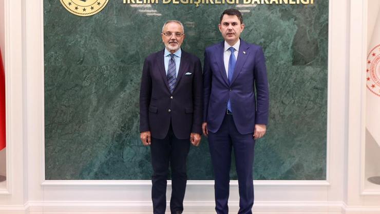 Bakan Kurum, DEM Parti Ağrı Milletvekili Sakık ile bir araya geldi Bakan Kurum, DEM Parti Ağrı Milletvekili Sakık ile bir araya geldi