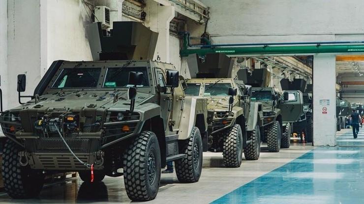 Türk savunma sanayisinden tarihi teslimat! Romanya'da üretilen ilk COBRA II'ler göreve başladı