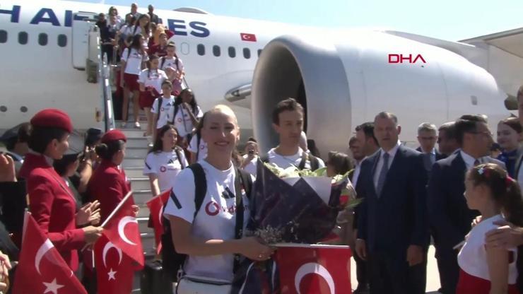 Milletler Ligi kupası Türkiye'de! FİLENİN SULTANLARI YURDA DÖNDÜ