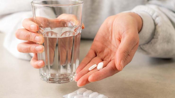 SAHTE MUTLULUK VERMİYOR, BEYNİ ONARIYOR Antidepresanlar Hakkında Ezber Bozan Açıklama Bağımlılık Yapar mı Gerçek Ortaya Çıktı