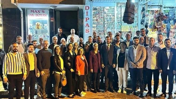 Hatay'da CHP'den 54 kişi istifa etti Hatay'da CHP'den 54 kişi istifa etti