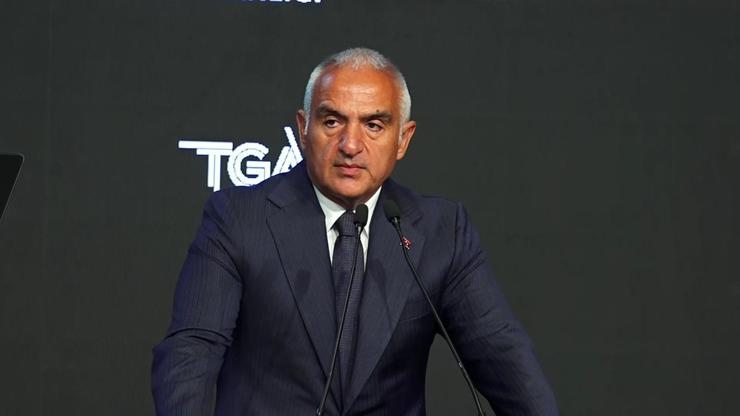 Bakan Ersoy turizmde 2026'nın ikinci çeyrek verilerini açıkladı