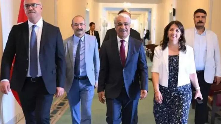 DEM Parti Heyeti İmralı'ya gidiyor DEM Parti Heyeti İmralı'ya gidiyor