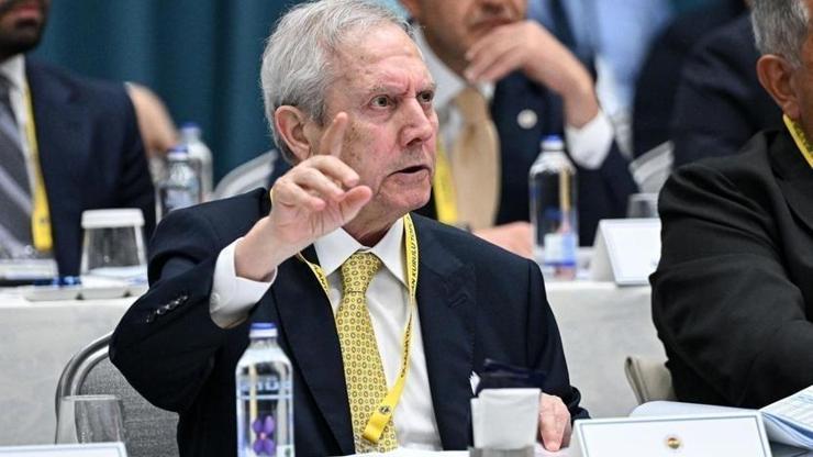 Aziz Yıldırım müjdeyi vermişti! Fenerbahçe yıldız golcüde sona yaklaştı Aziz Yıldırım müjdeyi vermişti! Fenerbahçe yıldız golcüde sona yaklaştı