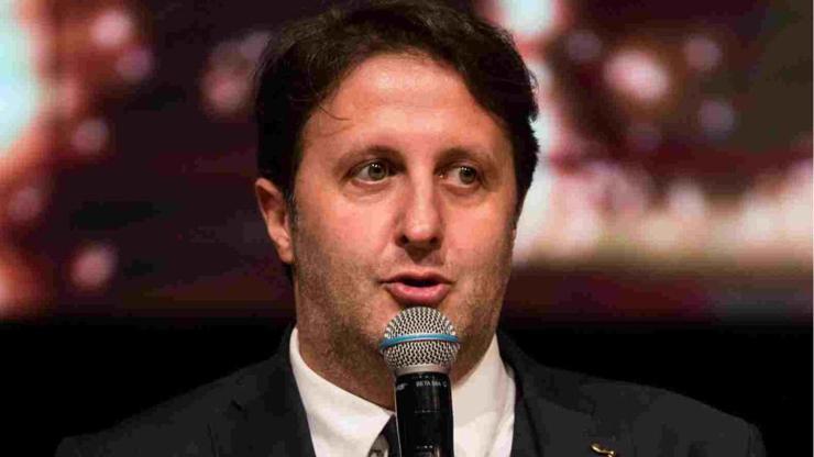 İlker Ayrıktan Üzen Haberler Peş Peşe Geldi Talihsiz Kazanın Ardından Bir Darbe Daha Gösterileri İptal Etmek Zorunda Kaldı... Sağlık Durumu Nasıl