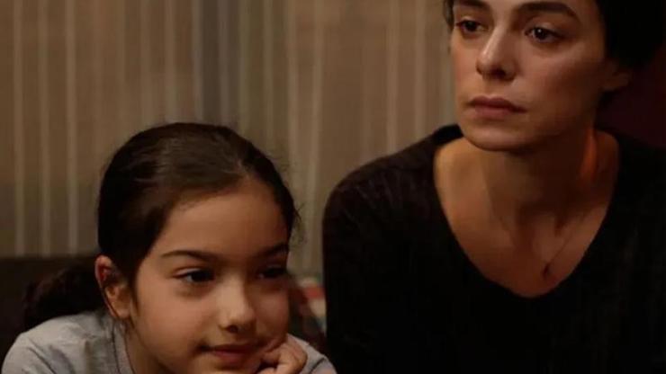 Kübra Süzgün Gözyaşları İçinde “Beni ve Ailemi Çetelere Yem Ettiler” Demişti Özge Özpirinçci Sessizliğini Bozdu İşte O Açıklama
