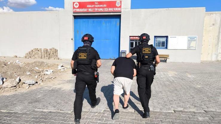 Salih usta diye tanıdım, gariban sandım Salih usta diye tanıdım, gariban sandım