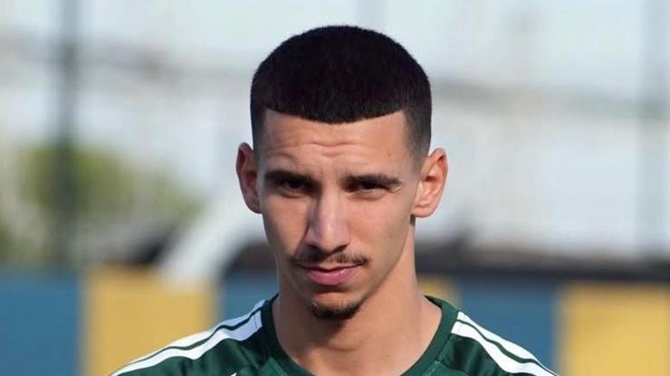 Esenler Erokspor, Çaykur Rizespor'dan Zeqiri'yi transfer etti Esenler Erokspor, Çaykur Rizespor'dan Zeqiri'yi transfer etti