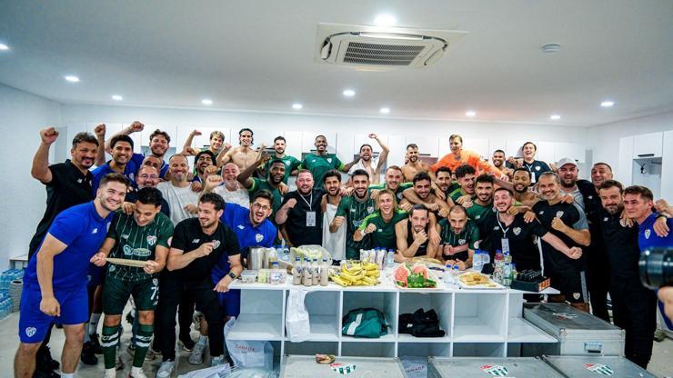 Bursaspor, 1. Lig'e galibiyetle başladı Bursaspor, 1. Lig'e galibiyetle başladı
