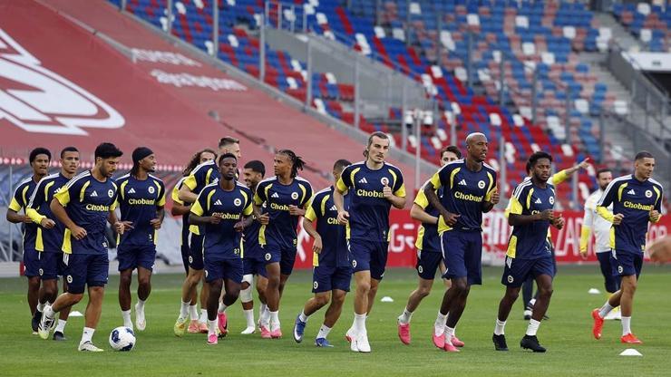 Fenerbahçe açıkladı! 2 isim, Sturm Graz deplasmanında olmayacak... Fenerbahçe açıkladı! 2 isim, Sturm Graz deplasmanında olmayacak...