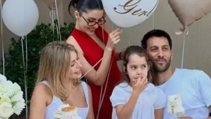 Gamze Erçel’den Cinsiyet Partisinden Yeni Kareler Hande Erçel de Pozlarda Yer Aldı