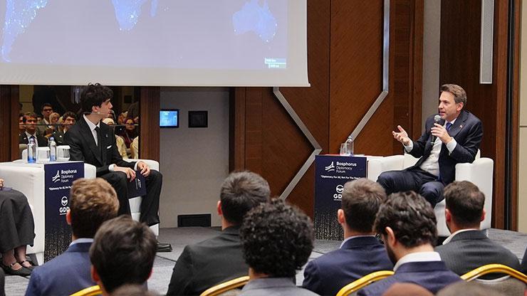 Ömer Tayyip Erdoğan sordu Bakan Bayraktar yanıtladı Ömer Tayyip Erdoğan sordu Bakan Bayraktar yanıtladı