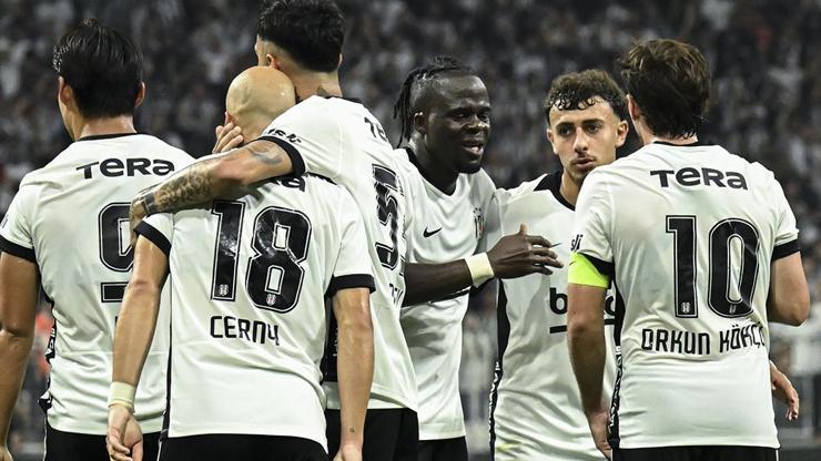 Beşiktaş 1-0 Hradec Kralove Maç Özeti | Kartal, play-off’a kanat çırptı