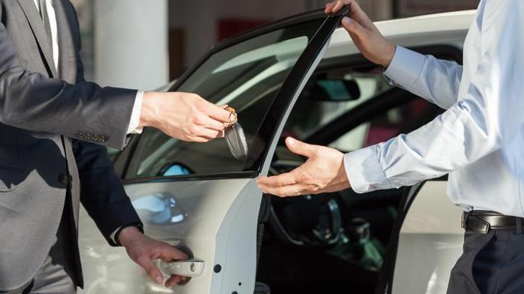 OTOMOBİL ALACAKLAR DİKKAT! Uzman isimden araç fiyatları için çarpıcı tahmin