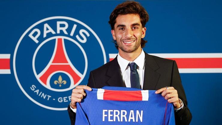 PSG, Barcelona'nın golcüsü Ferran Torres'in transferini duyurdu