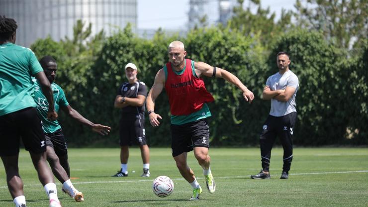Konyaspor'da, Fenerbahçe mesaisi başladı Konyaspor'da, Fenerbahçe mesaisi başladı