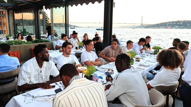 Beşiktaş'ta Italiano'nun ev sahipliğinde akşam yemeği düzenlendi Beşiktaş'ta Italiano'nun ev sahipliğinde akşam yemeği düzenlendi