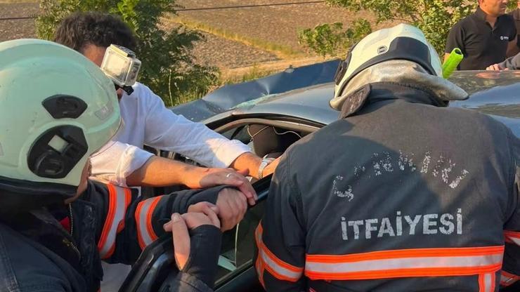 Çankırı'da 2 otomobil çarpıştı: 1 ölü, 6 yaralı