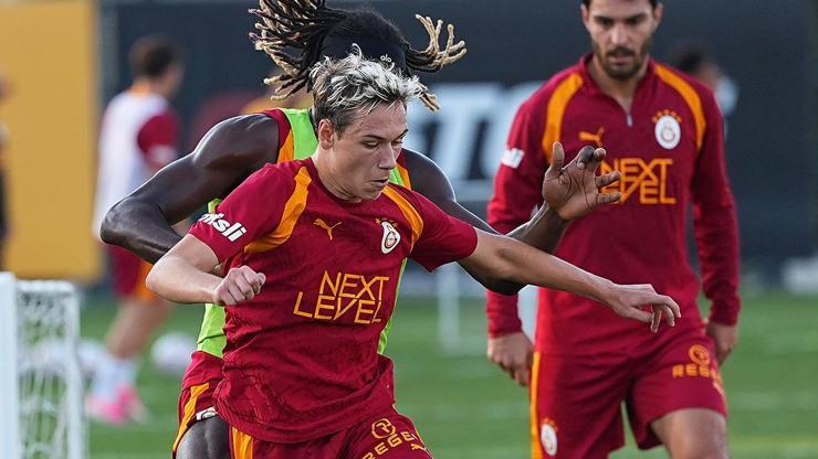 Galatasaray'da Aleksei Batrakov ilk antrenmanına çıktı Galatasaray'da Aleksei Batrakov ilk antrenmanına çıktı