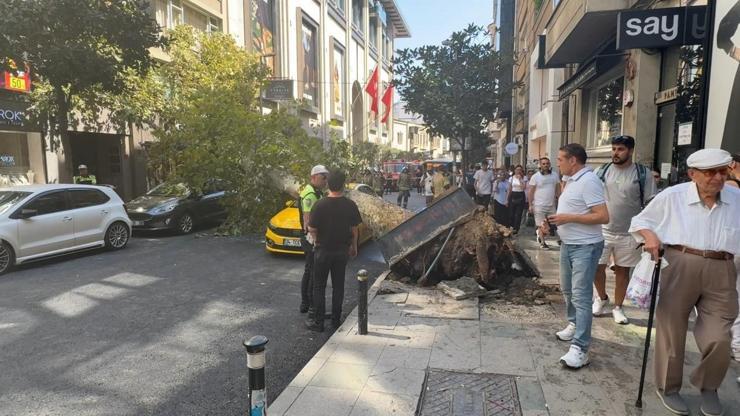  Yol trafiğe kapandı