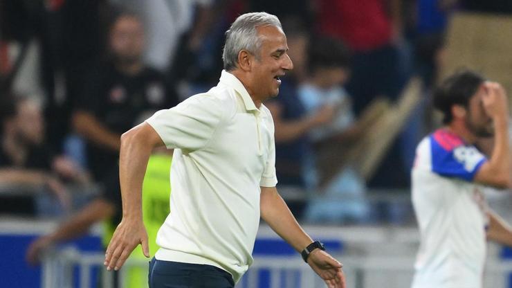 İsmail Kartal: Şampiyonlar Ligi'ne kalmak gurur verici İsmail Kartal: Şampiyonlar Ligi'ne kalmak gurur verici