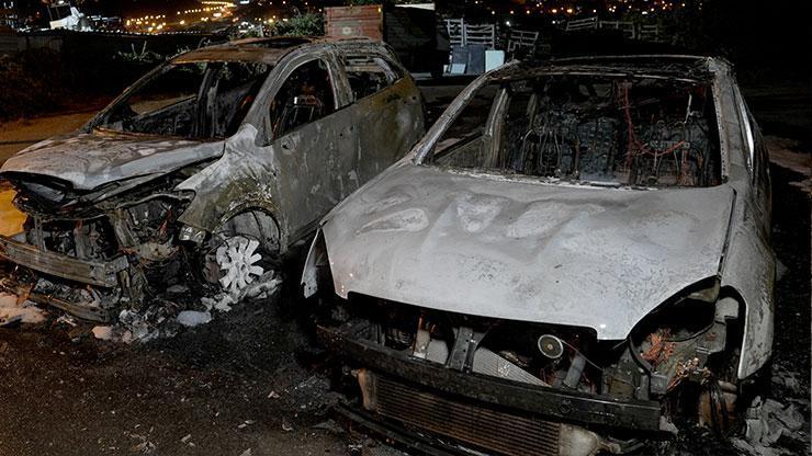 Galeride çıkan yangında araçlar bu hale geldi