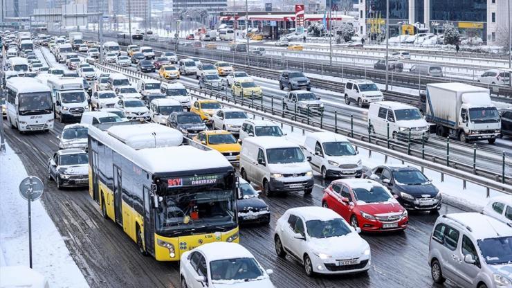 İstanbul'da yeni eğitim öğretim yılı için ulaşım ve trafik tedbirleri belirlendi İstanbul'da yeni eğitim öğretim yılı için ulaşım ve trafik tedbirleri belirlendi