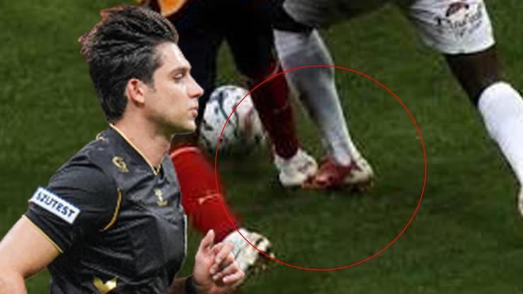 Galatasarayın kazandığı penaltıda karar doğru mu Eski hakemler yorumladı...