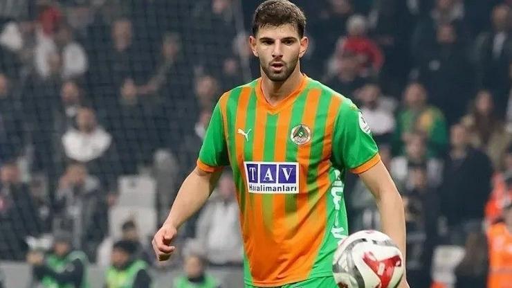Beşiktaştan savunmaya sürpriz takviye Ümit Akdağ ile 4 yıllık sözleşme imzalandı
