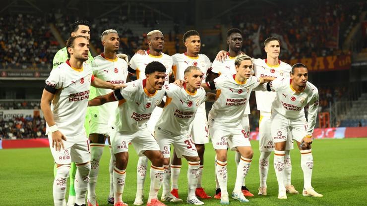 Galatasarayın Sporting maçı kadrosunda 4 isim yer almadı