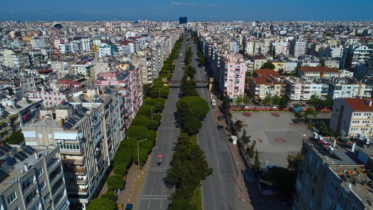 Antalyada yeni eğitim öğretim dönemi öncesi kiralık ev hareketliliği