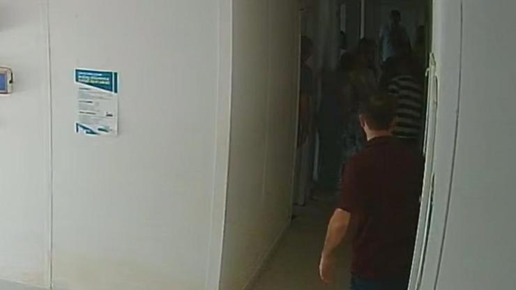 Heimlich manevrasıyla mesai arkadaşının hayatını kurtardı; o anlar kamerada