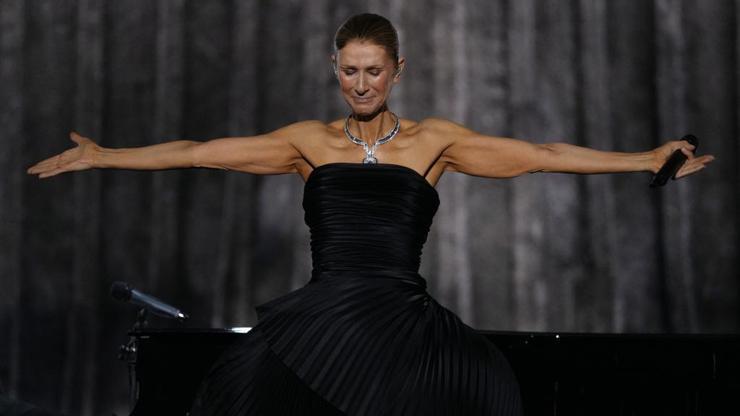 Celine Dion, 6 yıl sonra sahnelere geri döndü