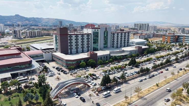 Afyonkarahisarda reçeteli ilaçların yasa dışı yollarla temini operasyonu; 15 gözaltı