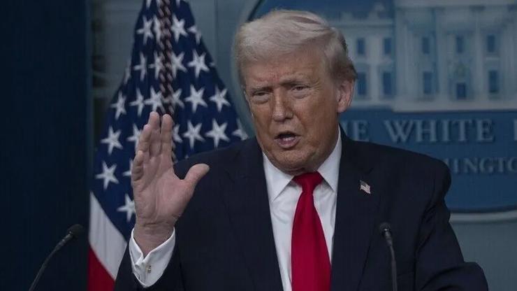 Trump yapay zeka uyarılarına karşı çıktı: Hastalıklı komplo teorileri