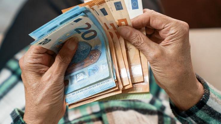 6-ab-ulkesinden-2-trilyon-avroluk-butceye-itiraz-yuzlerce-milyar-avro-kesinti-istediler