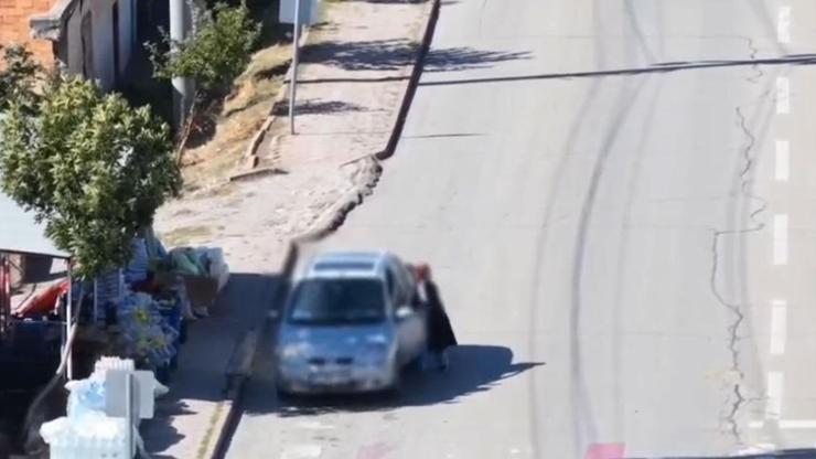 Polisin dikkatinden kaçmadı Yolcuyla yer değiştiren ehliyetsiz sürücüye 240 bin lira ceza
