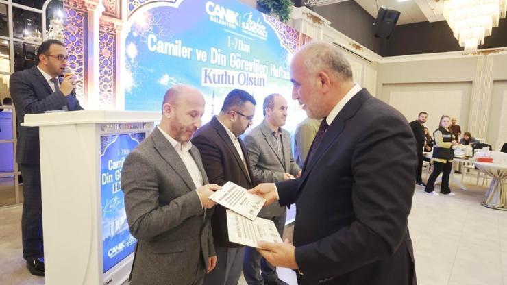 Başkan Sandıkçı, din görevlileriyle buluştu