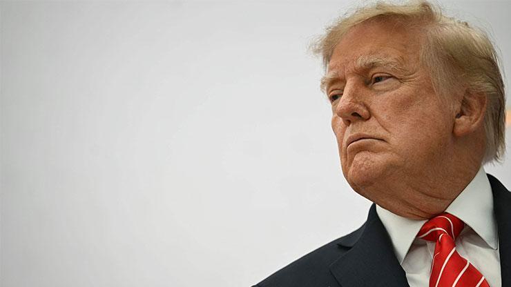 Trump süper zeka demeyeni düşman ilan etti
