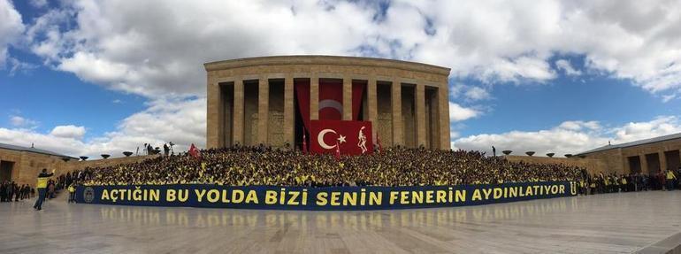 Ali Koç 4 bin Fenerbahçeli taraftarı Anıtkabirde görünce...