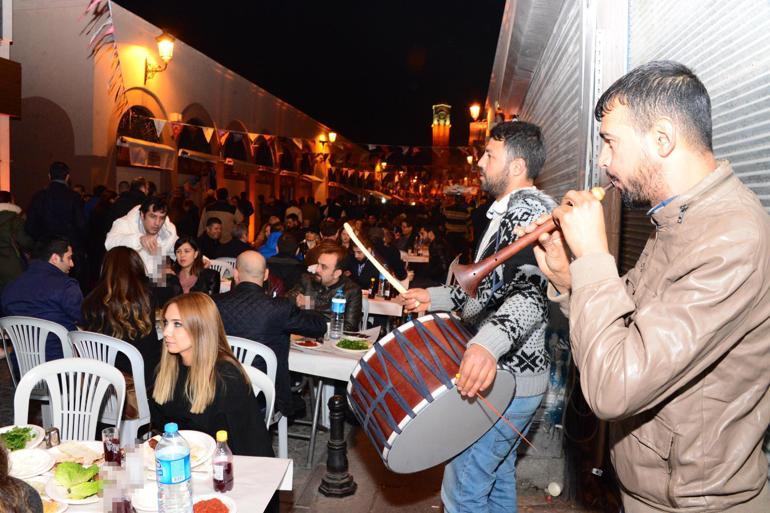 Adanadaki Kebap ve Şalgam Festivaline silahlı baskın