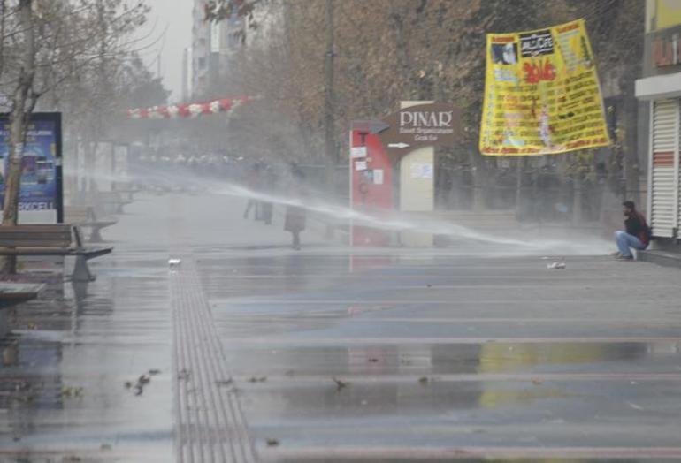 Sokağa çıkma yasağı protestoları