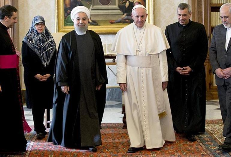 İran lideri Ruhani, Papadan kendisi için dua etmesini istedi